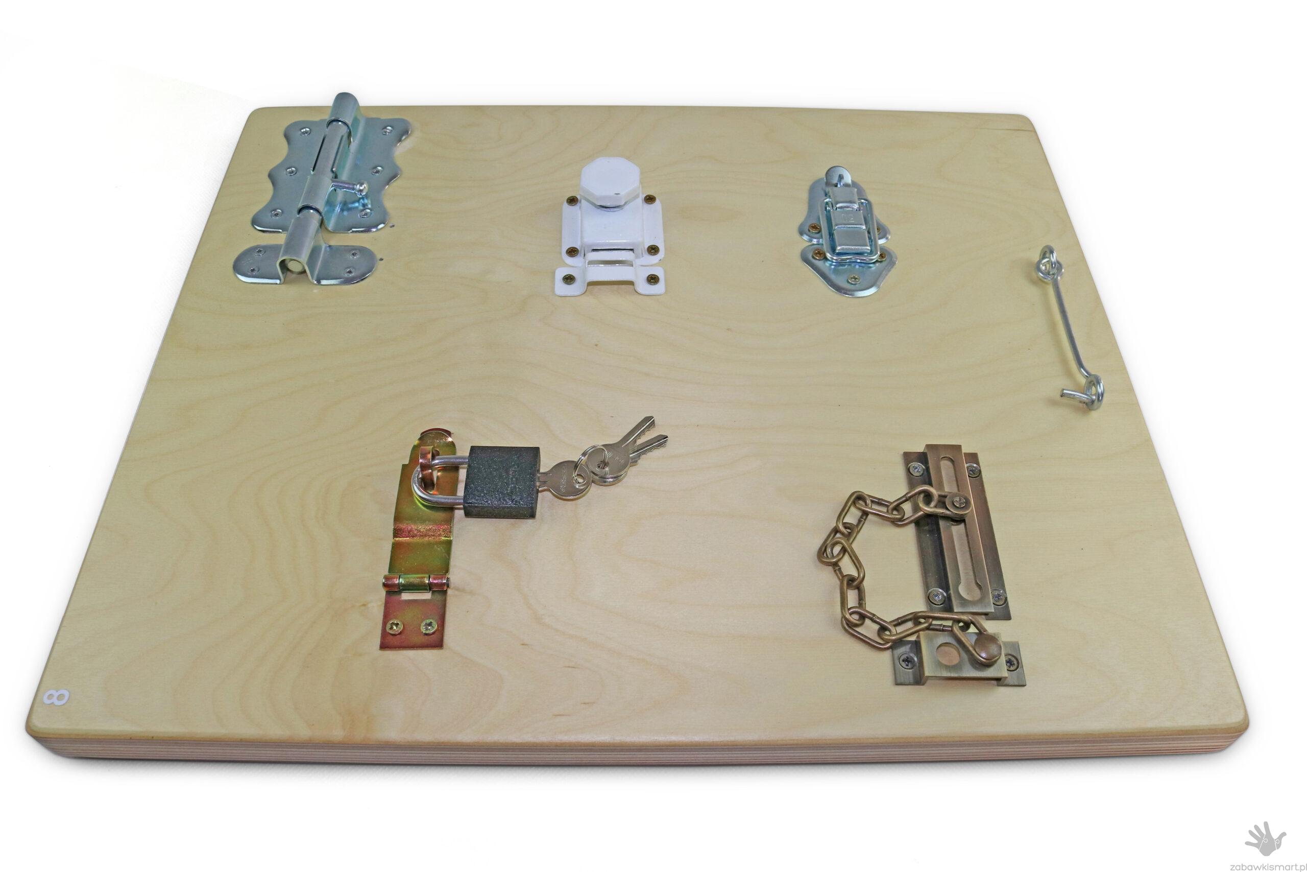 Tablica nr 8- zestaw do ćwiczenia ręki