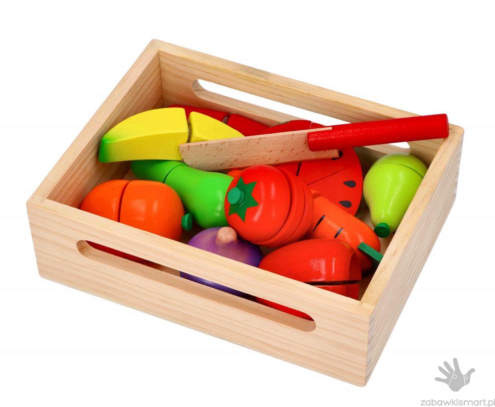 Drewniane owoce i warzywa do krojenia na rzepy z akcesoriami