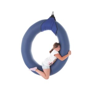 Podwieszana huśtawka typu "opona- dętka"