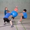 Piłka z uchwytami Ring Ball- Sport-Thieme - obrazek 3