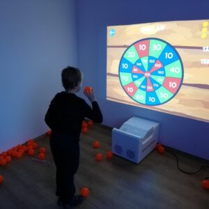 Wielofunkcyjna tablica multimedialna Knoocker Box- wersja Wall & Floor