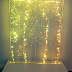 Ściana wodna sterowana kostką (50 x 120 cm)