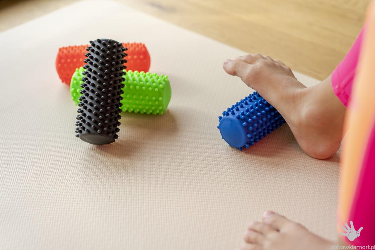 Roller- wałek do masażu i rehabilitacji Tullo (15 cm) - obrazek 8