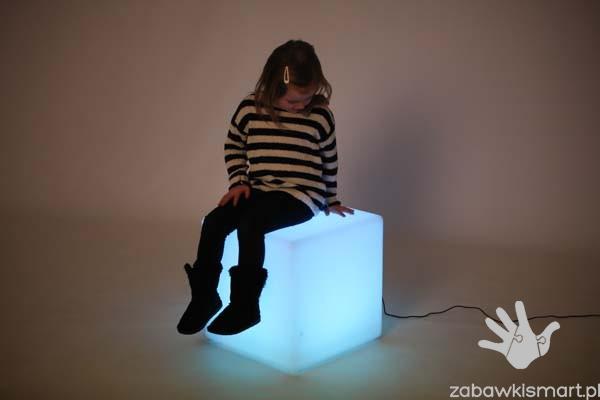 Świetlisty kolorowy sześcian- TickiT - obrazek 4