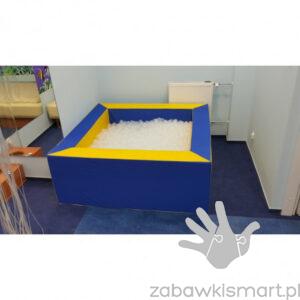 Basen podświetlany (160 x 160 x 60 cm) z piłeczkami- sterowany pilotem