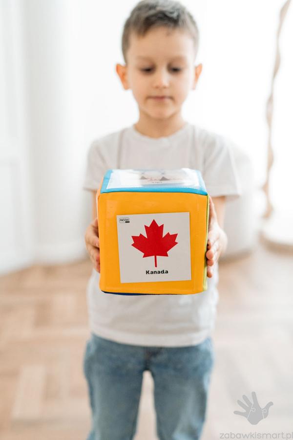 Kostka edukacyjna AKS z kieszeniami +78 kart zwierzęta - obrazek 3